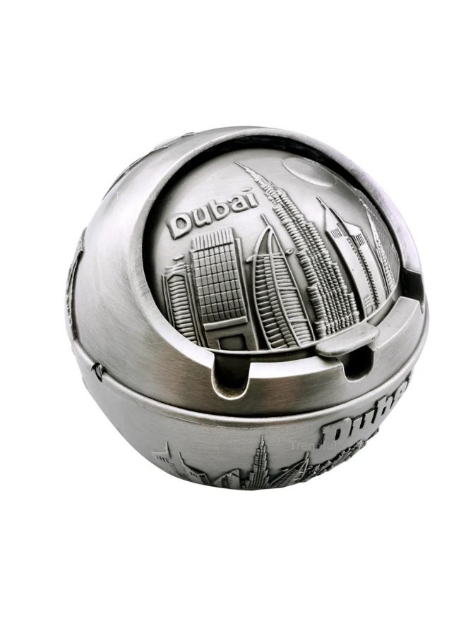 منفضة سجائر كلاسيكية مزخرفة, حامل سجائر بتصميم دبي والقلعة مع غطاء دوار | تحفة فنية من السبائك عالية الجودة لديكور المنزل والمكاتب والفنادق (فضي) - Image 1